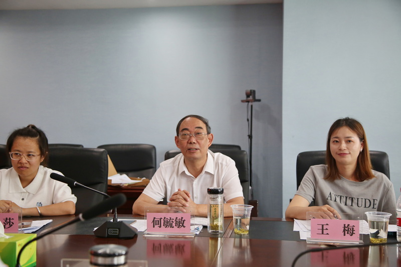 何毓敏同志带队到贵州地矿114队检查上半年党建工作 (1).jpg